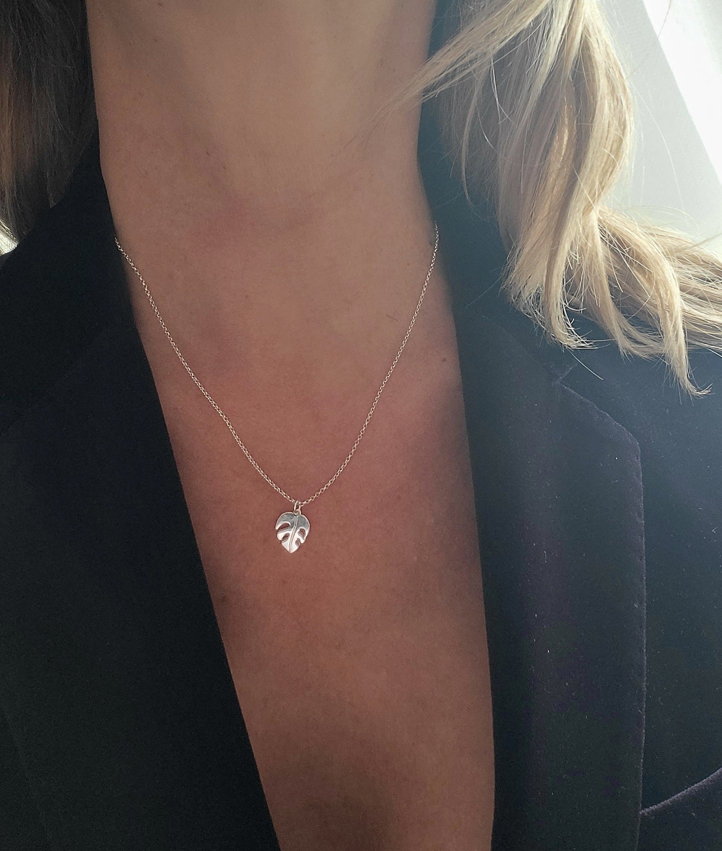 Collier MONSTERA
