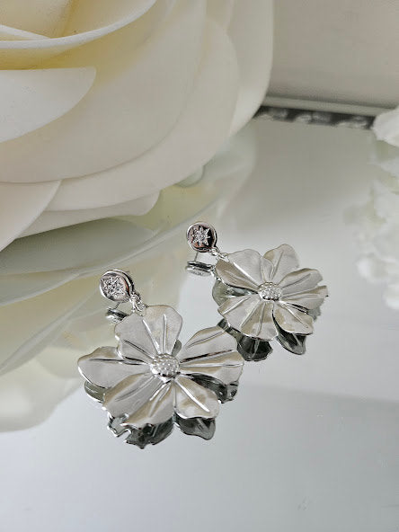 Flower earrings
