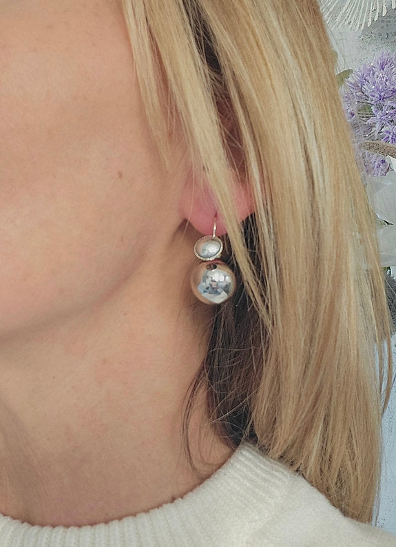 Arila Earrings
