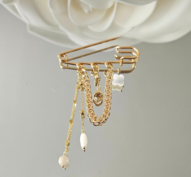 Broche FANIE
