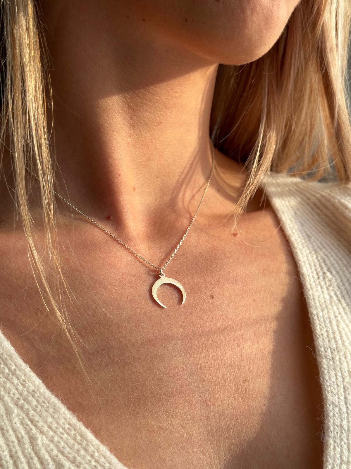 Collier en croissant de lune argent 925
