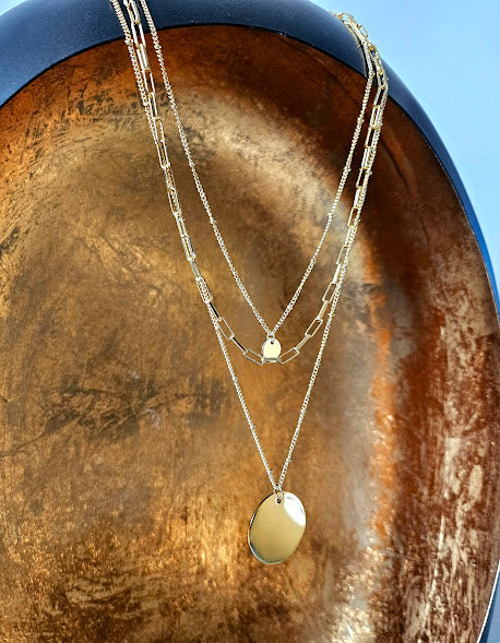 Malia necklace – 3 rows in gold-plated steel