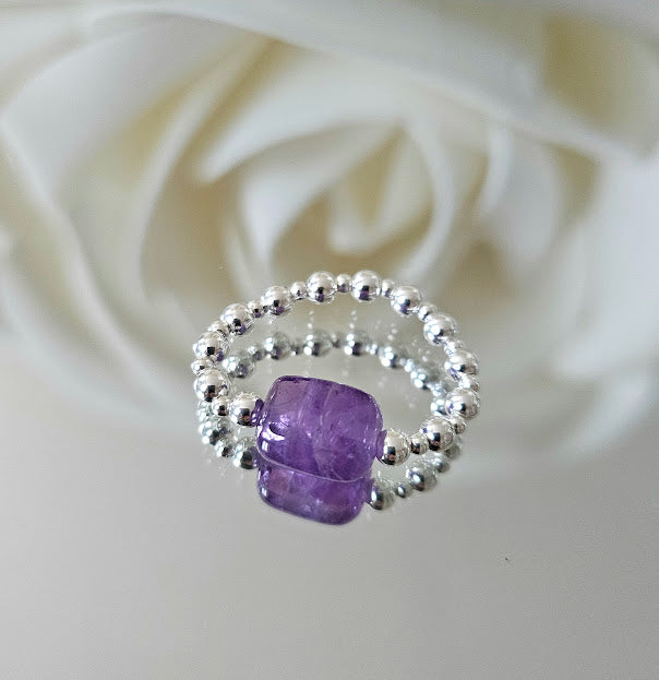 Silver ring with fine stone | OFELI