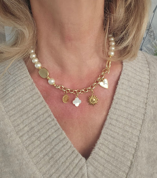 Mother-of-pearl and gold-plated fone necklace