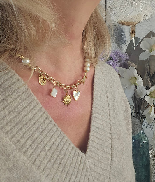Mother-of-pearl and gold-plated fone necklace