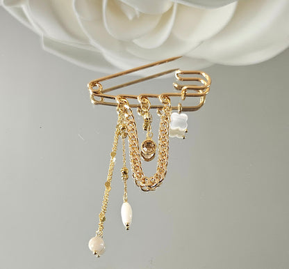 Broche FANIE