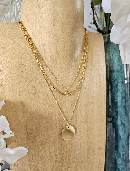 Malia necklace – 3 rows in gold-plated steel