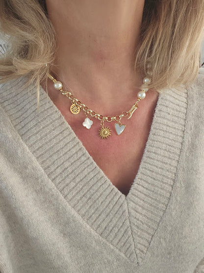 Mother-of-pearl and gold-plated fone necklace