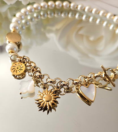 Mother-of-pearl and gold-plated fone necklace
